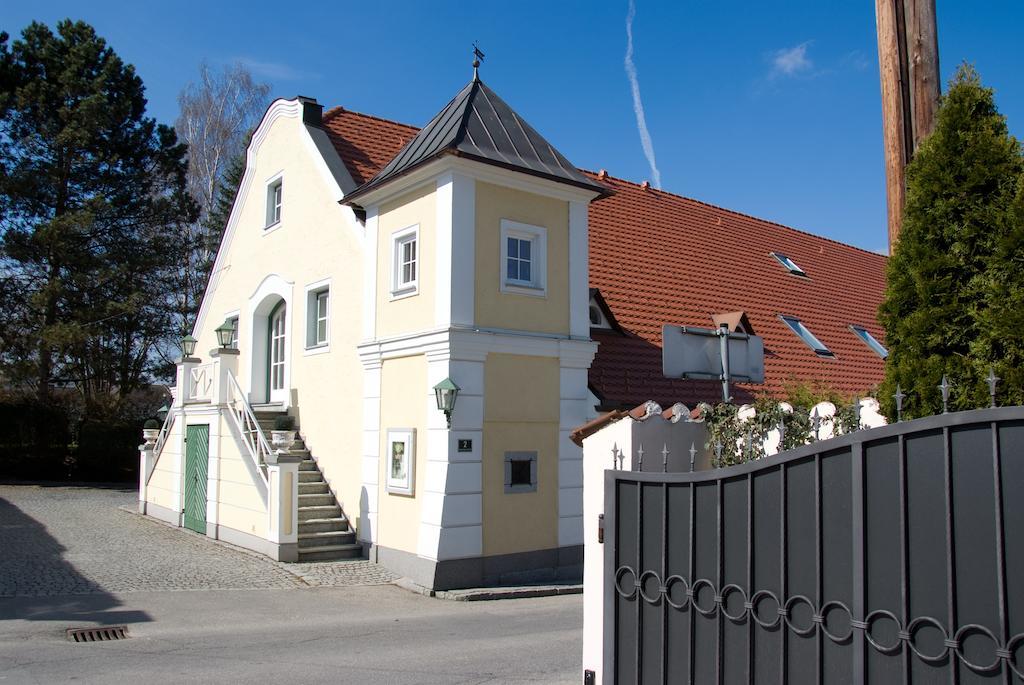 Hotel Biedermeier Hof Schaerding Exterior photo
