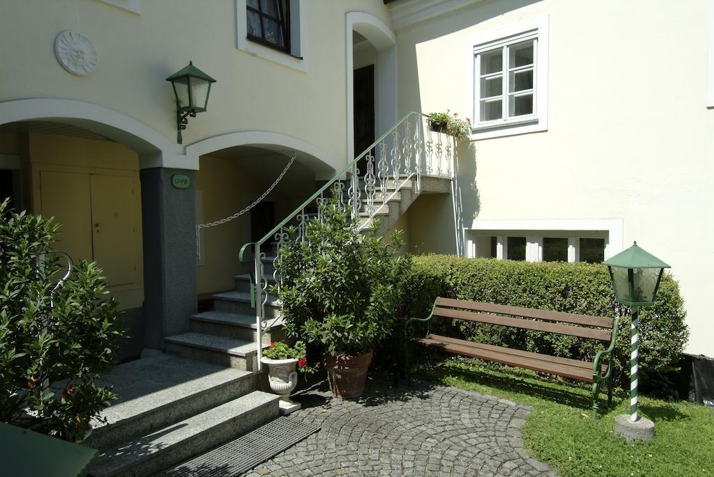 Hotel Biedermeier Hof Schaerding Exterior photo